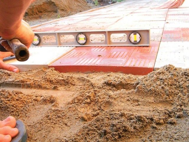 Укладка тротуарной плитки